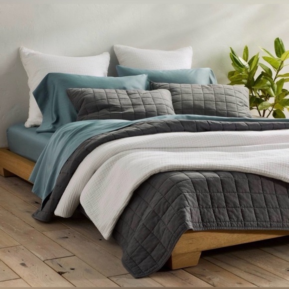 NEW Casaluna Heavyweight Linen Blend Queen Size Quilt Dark Gray Winter Cozy Warm - Picture 4 of 14